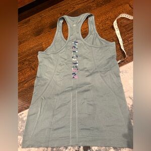 Lululemon x Peleton Swiftly Tech Racerback Tank Teal Size 6 Like new condition